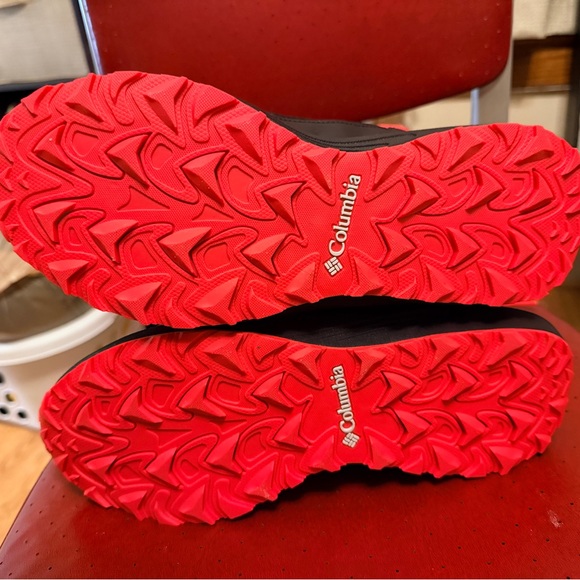 Columbia Women's Trailstorm Mid Waterproof Hiking Shoe - Picture 5 of 7